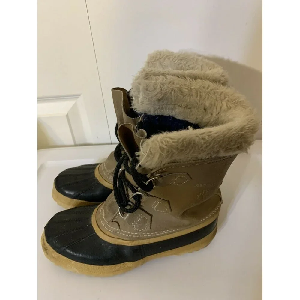 Sorel Manitou Insulated Duck Boot Winter Made In Canada Youth Size‎ 4